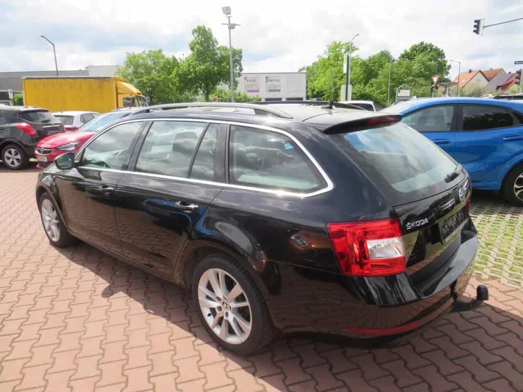 Skoda Octavia Combi Style 1,5 TSI*AHK+TEMPO+LED* 06/2018-photo-7