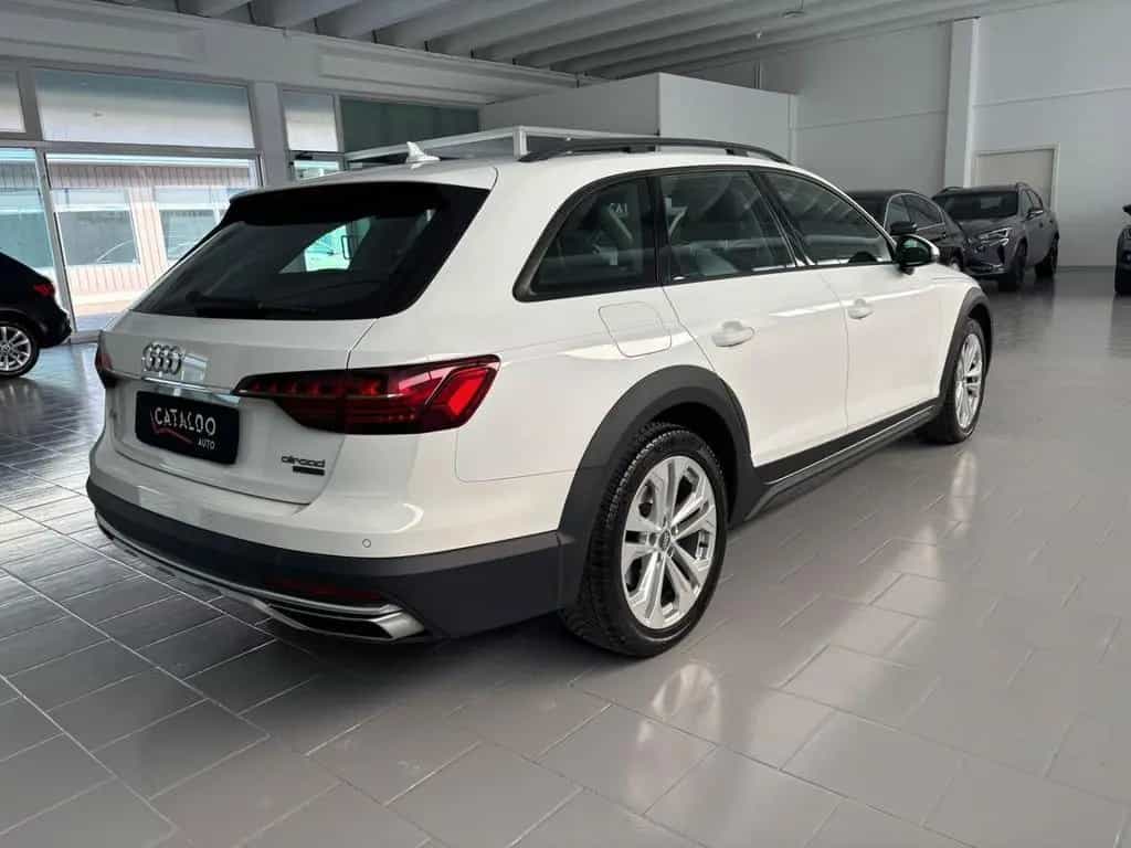 Audi A4 Allroad 40 TDI 190 CV S tronic Identity 08/2020-photo-4