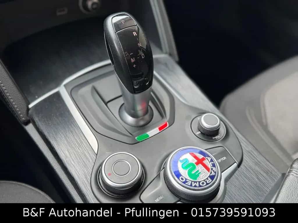 Alfa Romeo Stelvio Business 2WD 07/2019-photo-21