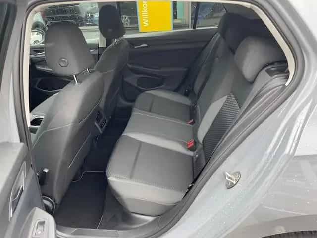Volkswagen Golf VIII Lim. Active +2 JAHRE GARANTIE+ 01/2022-photo-10