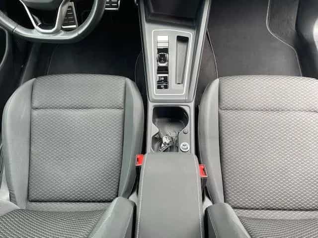 Volkswagen Golf VIII Lim. Active +2 JAHRE GARANTIE+ 01/2022-photo-19