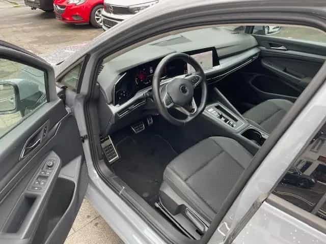 Volkswagen Golf VIII Lim. Active +2 JAHRE GARANTIE+ 01/2022-photo-8