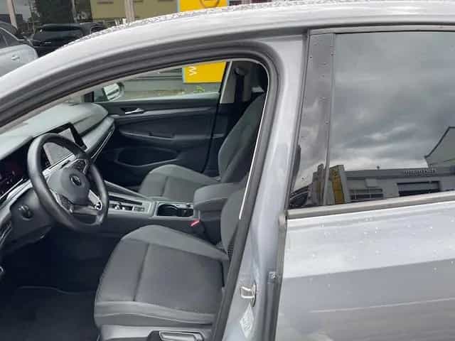 Volkswagen Golf VIII Lim. Active +2 JAHRE GARANTIE+ 01/2022-photo-9