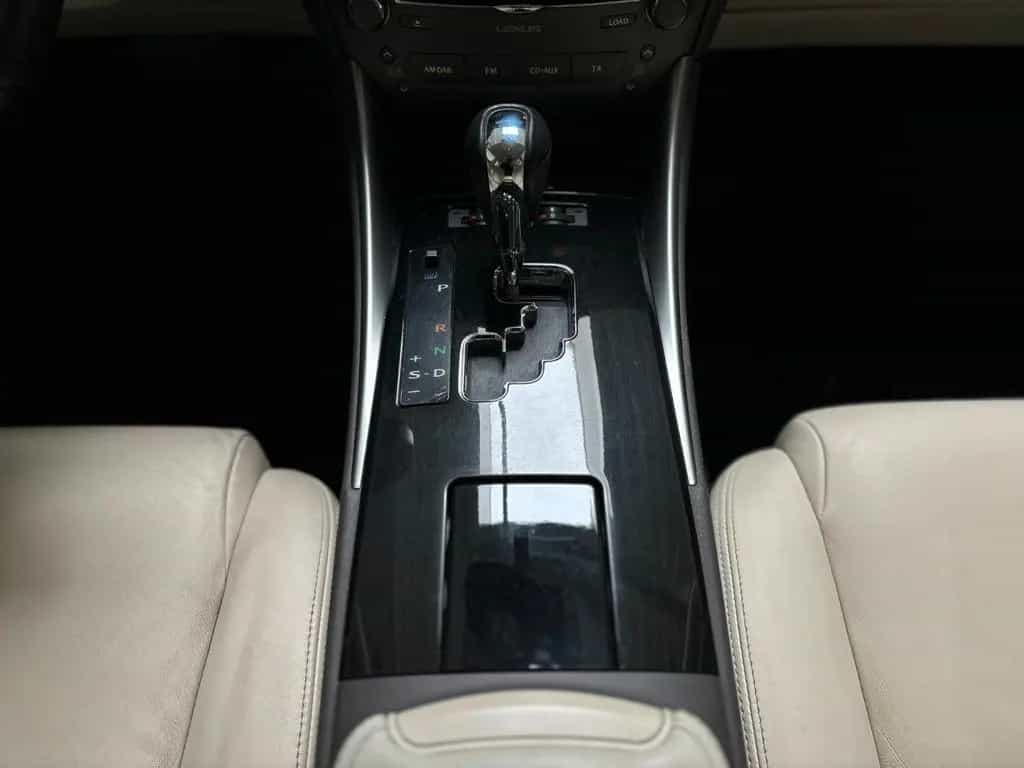 Lexus IS 250 SHZ RFK NAVI AUTOMATIK KLIMA 12/2011-photo-14
