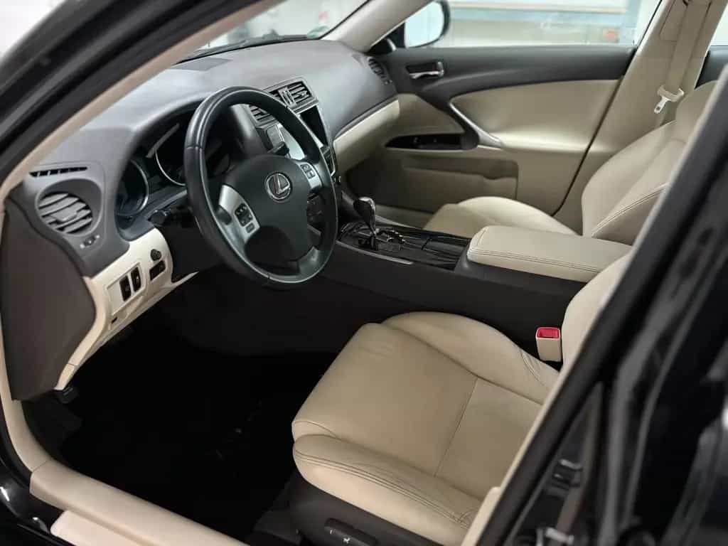 Lexus IS 250 SHZ RFK NAVI AUTOMATIK KLIMA 12/2011-photo-6