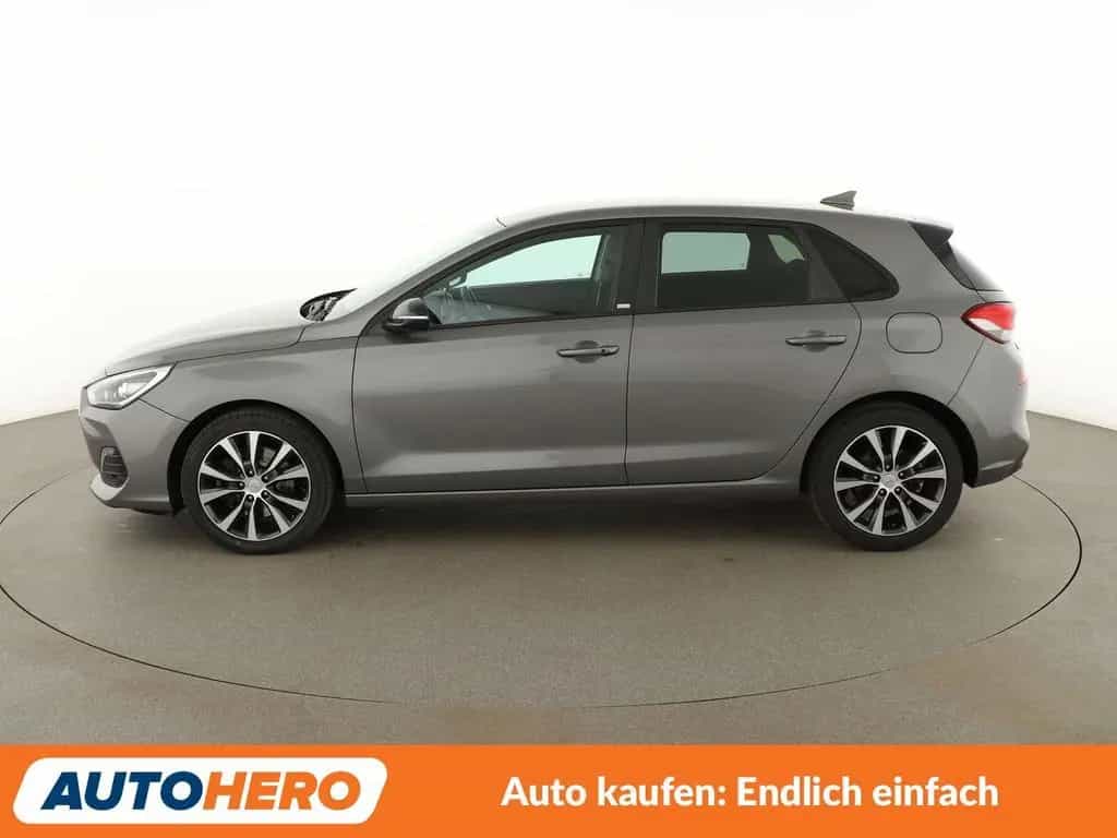 Hyundai i30 1.4 TGDI YES! Plus*NAVI*CAM*PDC*SHZ*TEMPO* 07/2019-photo-2