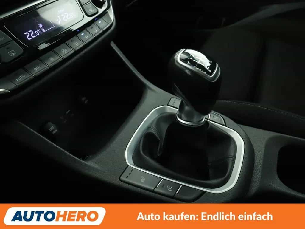 Hyundai i30 1.4 TGDI YES! Plus*NAVI*CAM*PDC*SHZ*TEMPO* 07/2019-photo-28