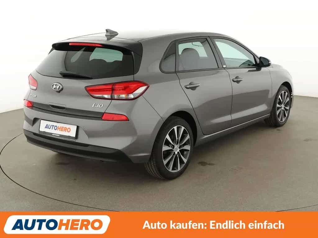 Hyundai i30 1.4 TGDI YES! Plus*NAVI*CAM*PDC*SHZ*TEMPO* 07/2019-photo-5