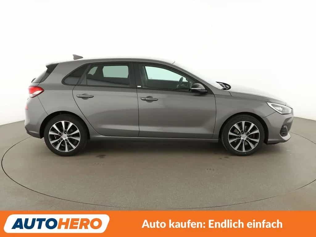 Hyundai i30 1.4 TGDI YES! Plus*NAVI*CAM*PDC*SHZ*TEMPO* 07/2019-photo-6