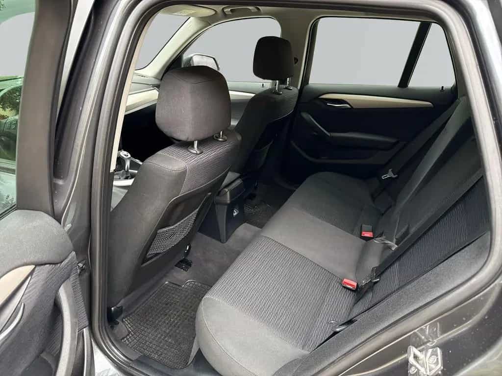 BMW X1 sDrive18i (Euro 6) 12/2014-photo-11