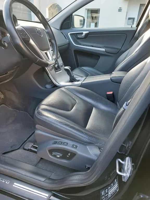 Volvo XC 60 D3 Summum 07/2017-photo-2