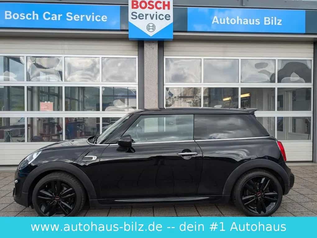 MINI Cooper Mini *JCW*Works*PDC*SHZ*17Zoll* 06/2018-photo-0