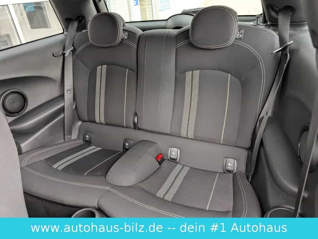 MINI Cooper Mini *JCW*Works*PDC*SHZ*17Zoll* 06/2018-photo-17