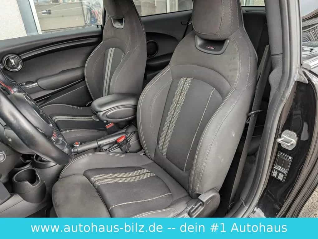 MINI Cooper Mini *JCW*Works*PDC*SHZ*17Zoll* 06/2018-photo-24