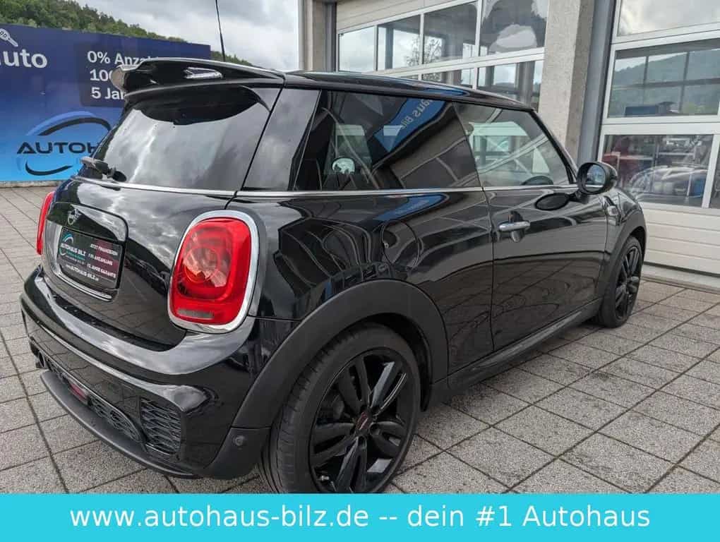 MINI Cooper Mini *JCW*Works*PDC*SHZ*17Zoll* 06/2018-photo-26