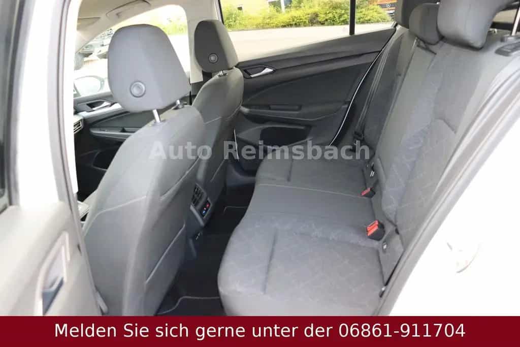 Volkswagen Golf 1.0 eTSI Automatik**NAVI**Scheckheft** 05/2021-photo-12