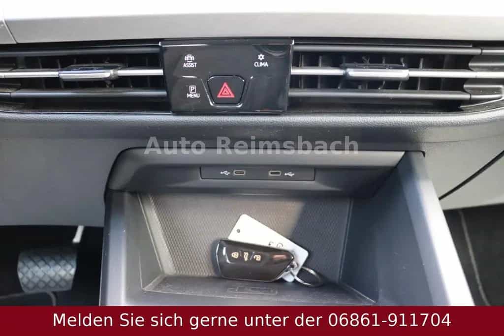 Volkswagen Golf 1.0 eTSI Automatik**NAVI**Scheckheft** 05/2021-photo-15