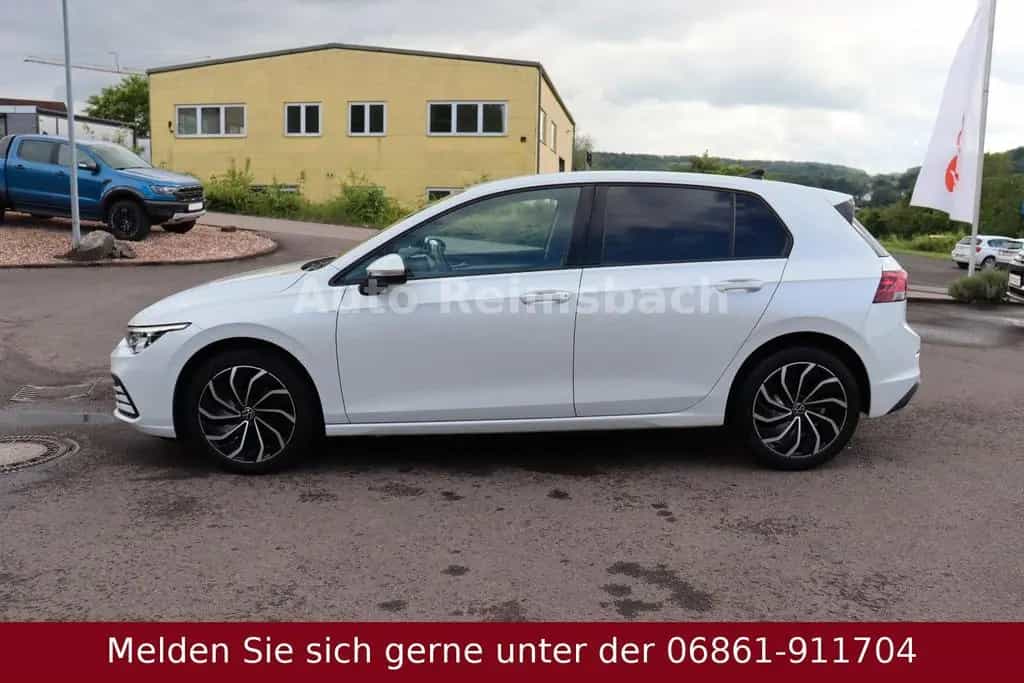 Volkswagen Golf 1.0 eTSI Automatik**NAVI**Scheckheft** 05/2021-photo-2