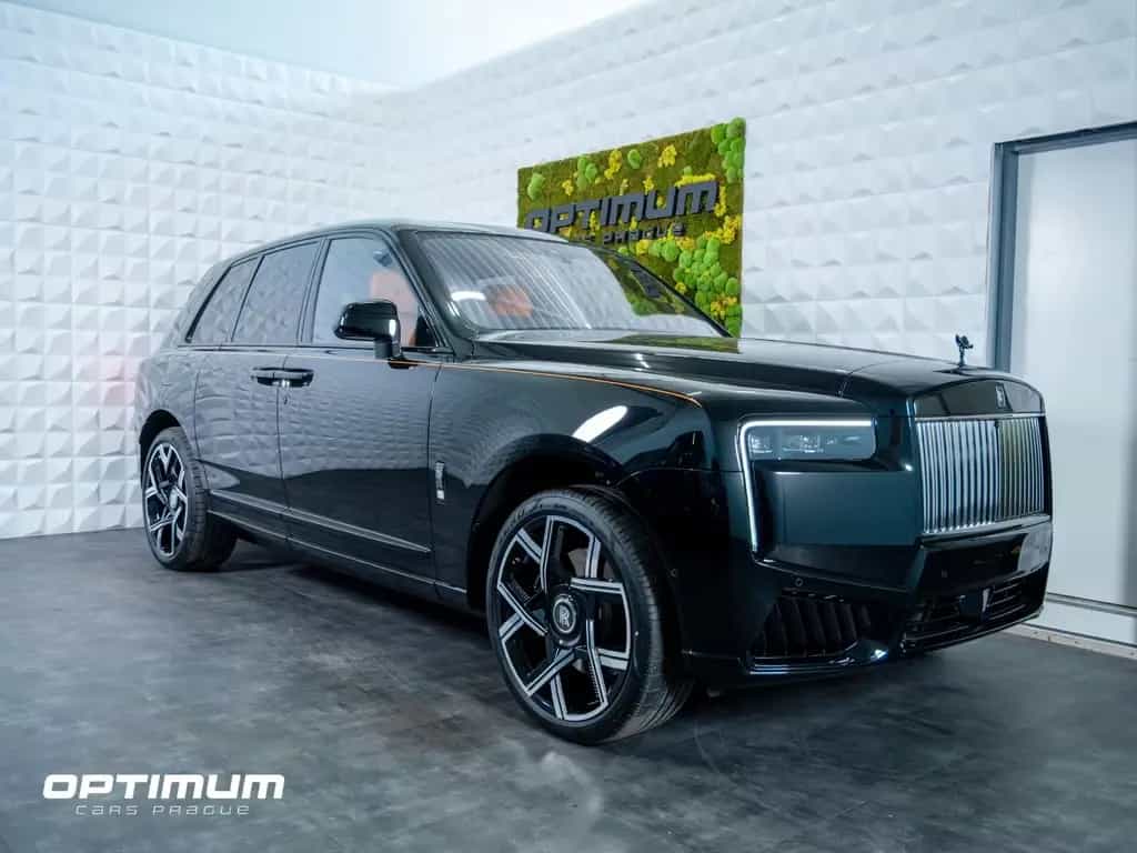 Rolls-Royce Cullinan BLACK BADGE |MY26| 4 SEATER | HIGH SPEC null-photo-0