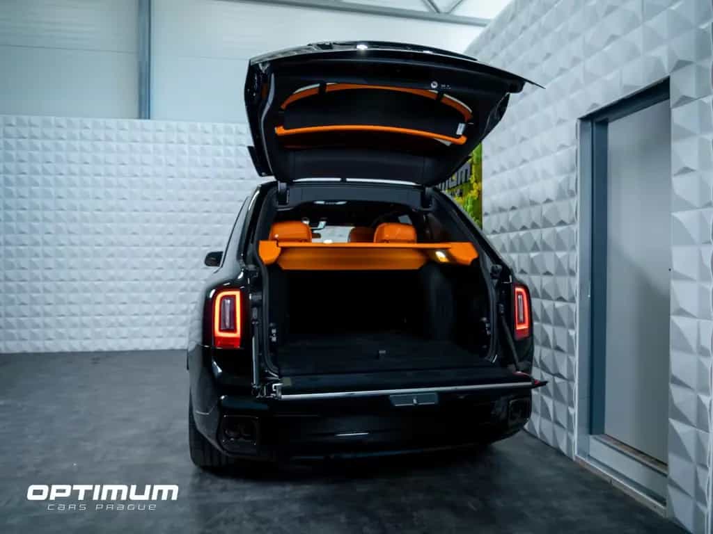 Rolls-Royce Cullinan BLACK BADGE |MY26| 4 SEATER | HIGH SPEC null-photo-14