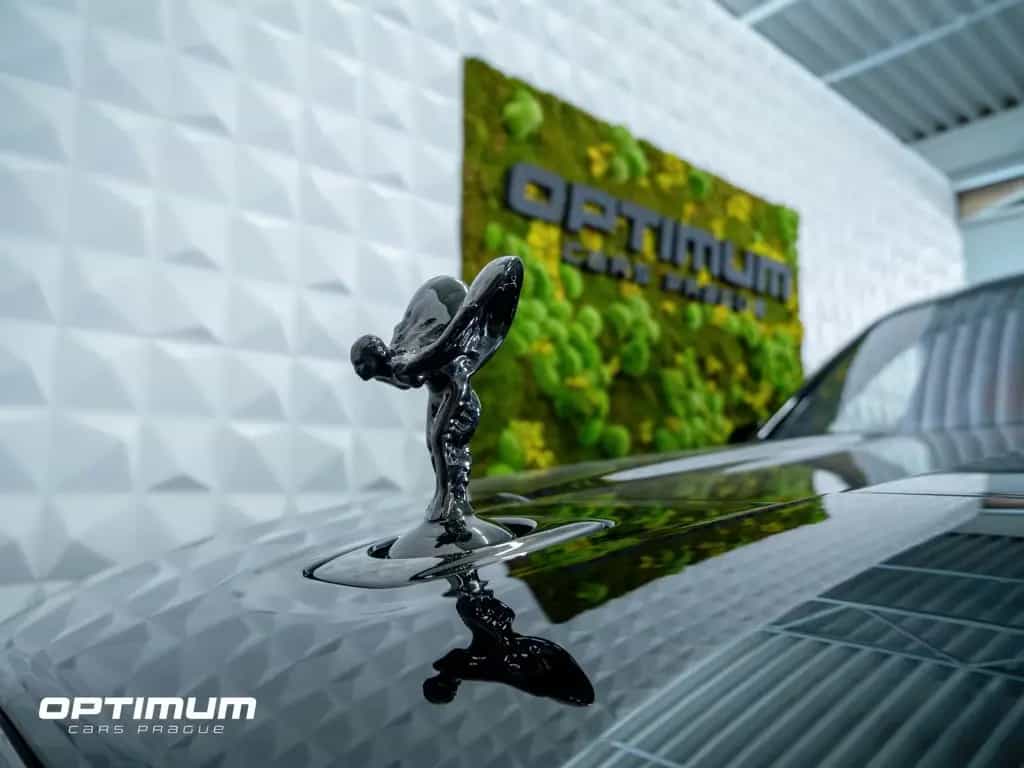 Rolls-Royce Cullinan BLACK BADGE |MY26| 4 SEATER | HIGH SPEC null-photo-4