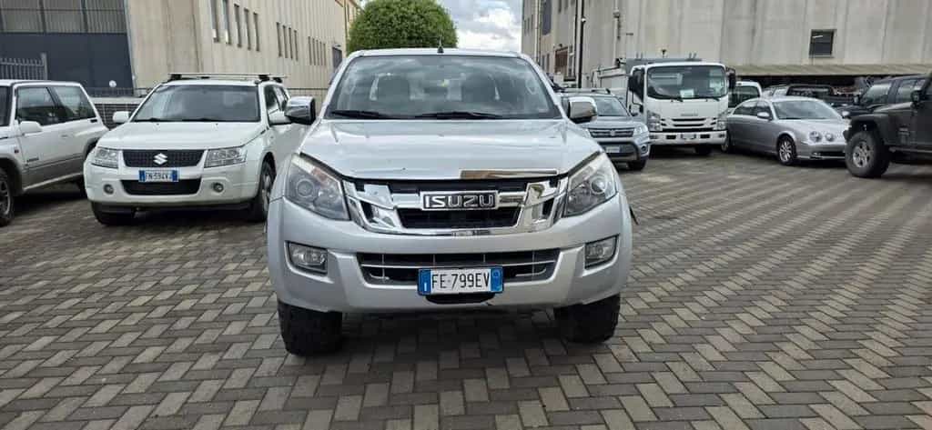 Isuzu D-Max 2.5 Crew Cab Solar A/T 4WD VEICOLO P 12/2016-photo-0