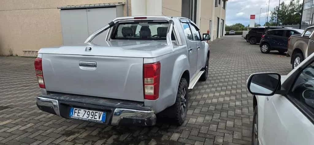 Isuzu D-Max 2.5 Crew Cab Solar A/T 4WD VEICOLO P 12/2016-photo-4