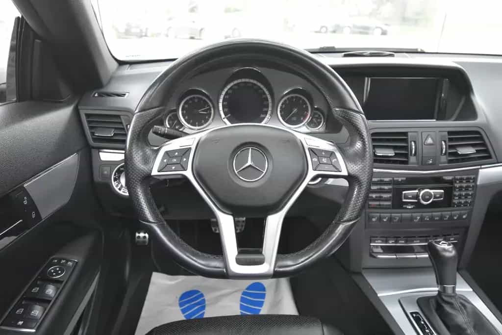 Mercedes-Benz E 250 Cabrio SHZ NAVI SBL AHK TEMP 07/2012-photo-22