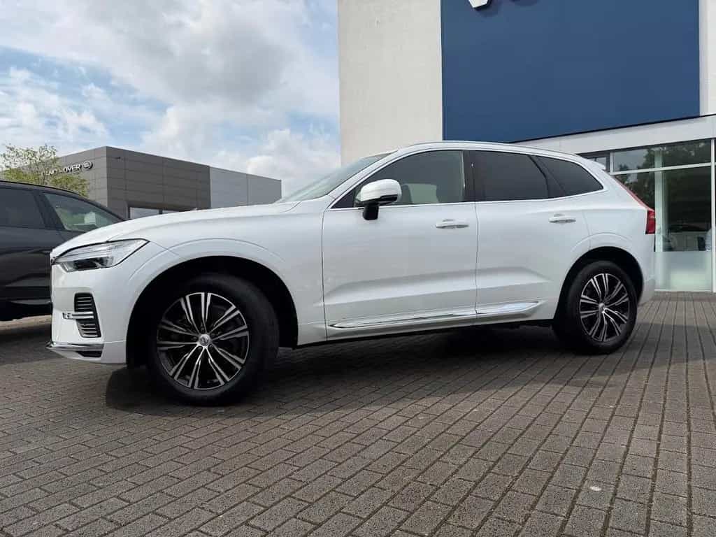 Volvo XC60 B4 Inscription 2WD 03/2022-photo-1