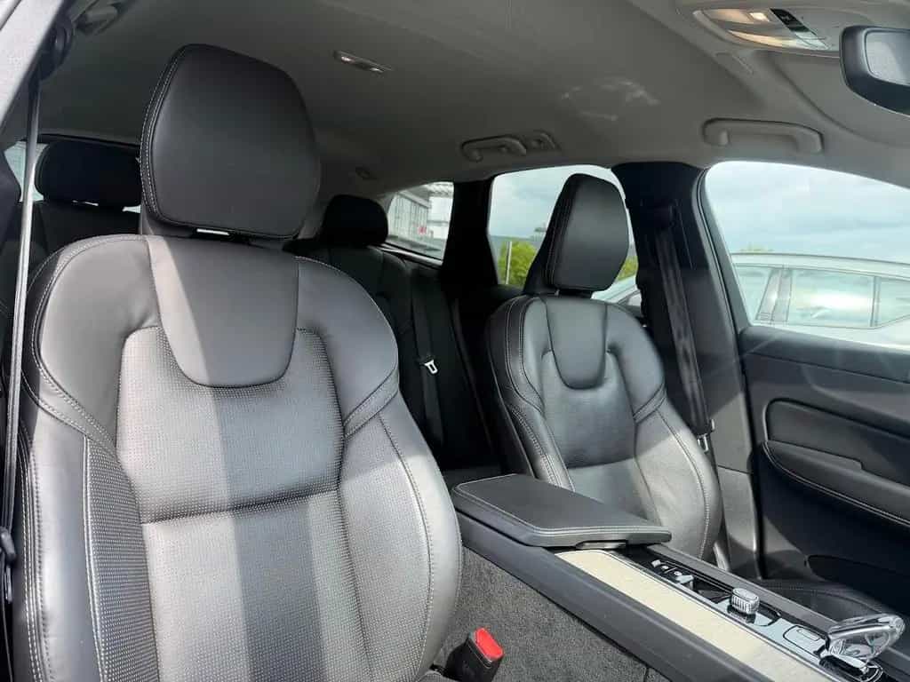 Volvo XC60 B4 Inscription 2WD 03/2022-photo-11