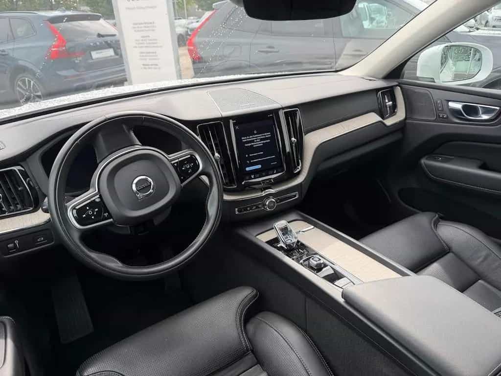 Volvo XC60 B4 Inscription 2WD 03/2022-photo-4