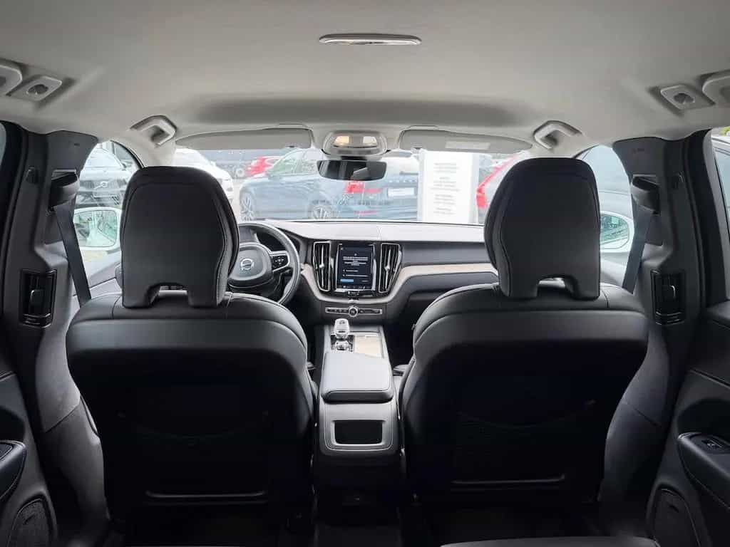 Volvo XC60 B4 Inscription 2WD 03/2022-photo-8