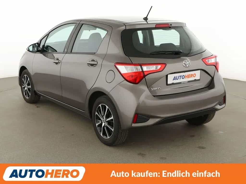 Toyota Yaris 1.5 Dual VVT-iE Team D*CAM*KLIMA*GARANTIE* 03/2018-photo-3