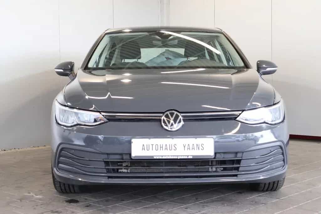 Volkswagen Golf VIII 2.0 TDI Life AID+ACC+KAM+LED+STDHZG 01/2022-photo-1
