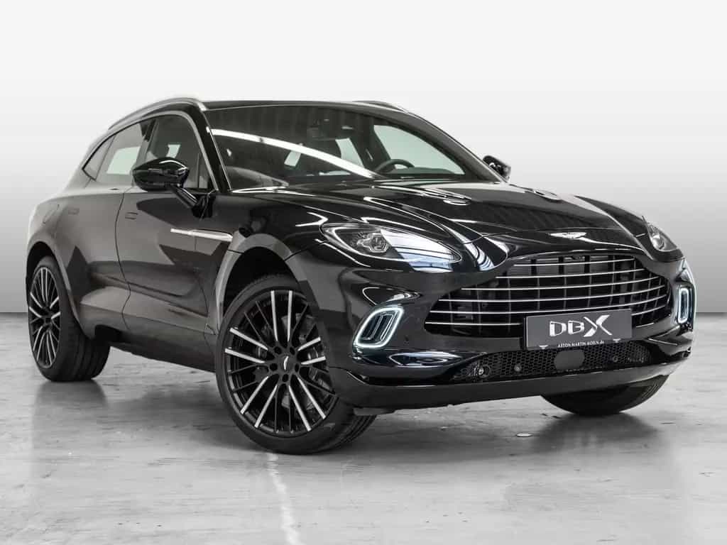 Aston Martin DBX Jet Black Onyx Black 06/2024-photo-12