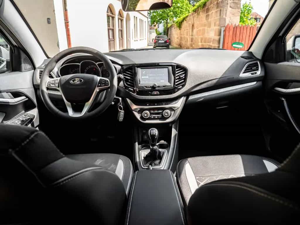 Lada Vesta CROSS Kamera !!! NUR 2000 KM original !!! 08/2020-photo-20