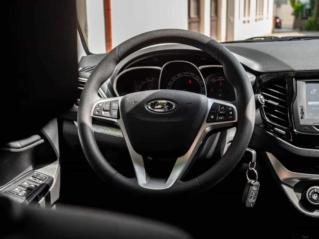 Lada Vesta CROSS Kamera !!! NUR 2000 KM original !!! 08/2020-photo-22