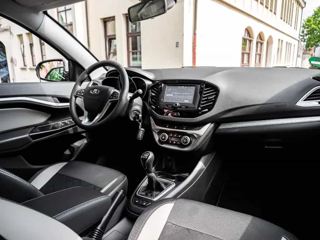 Lada Vesta CROSS Kamera !!! NUR 2000 KM original !!! 08/2020-photo-27