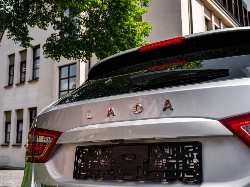 Lada Vesta CROSS Kamera !!! NUR 2000 KM original !!! 08/2020-photo-7