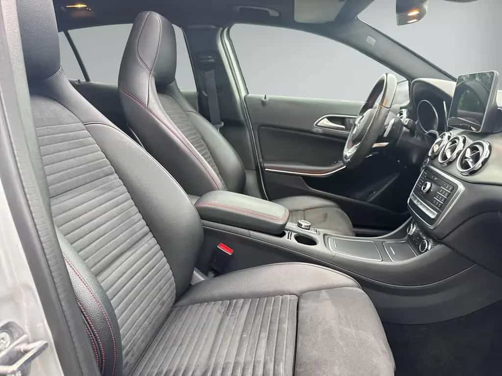 Mercedes-Benz GLA 250 CGI 4M AMG L. Pano Navi Kamera 02/2019-photo-12
