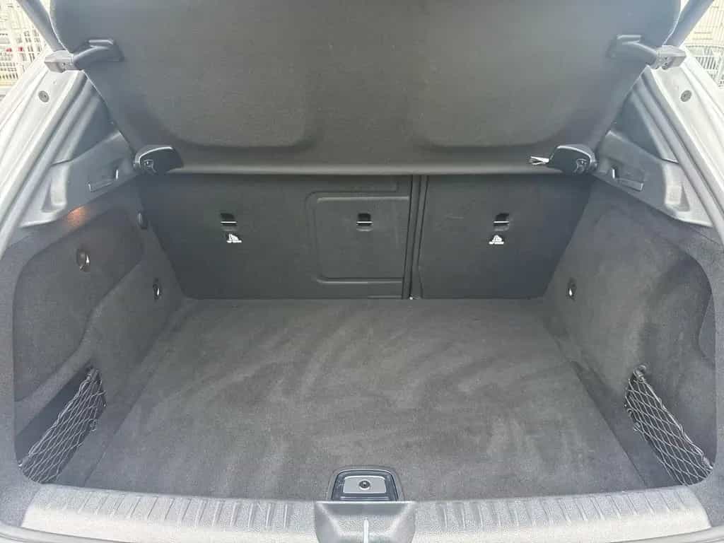 Mercedes-Benz GLA 250 CGI 4M AMG L. Pano Navi Kamera 02/2019-photo-19