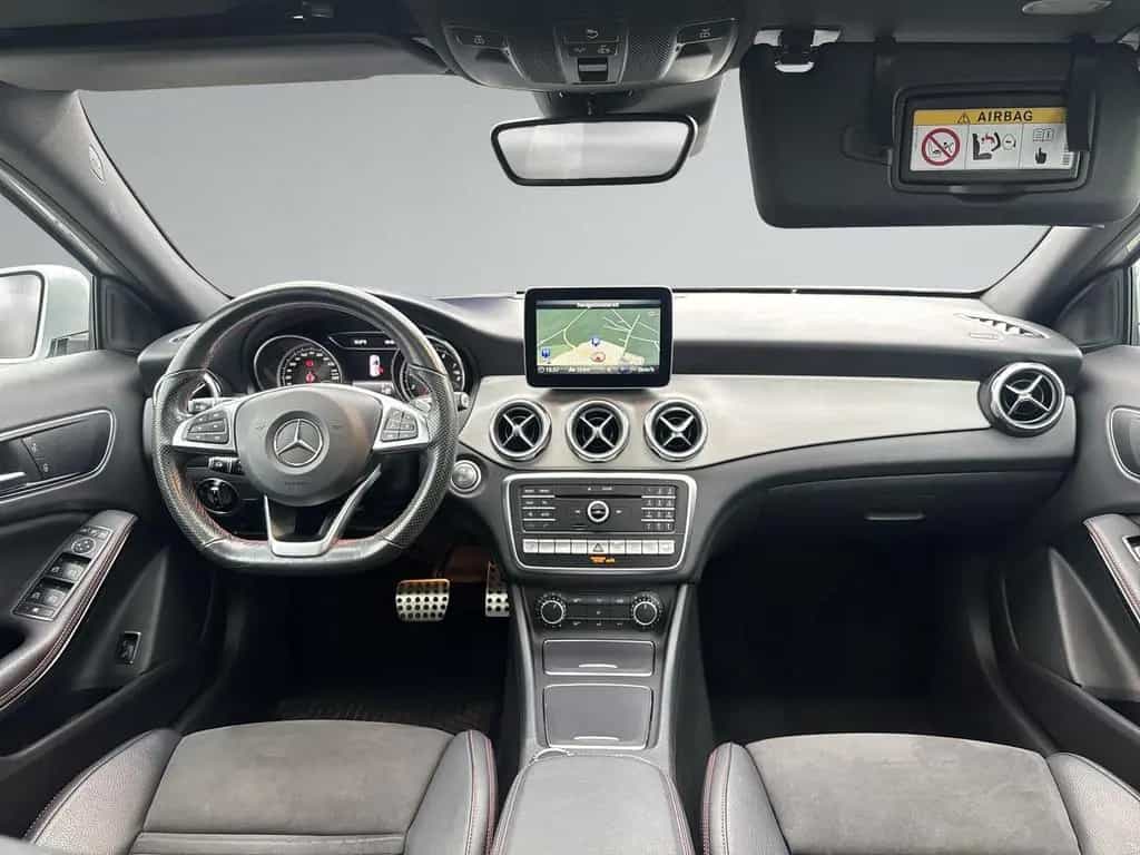 Mercedes-Benz GLA 250 CGI 4M AMG L. Pano Navi Kamera 02/2019-photo-3