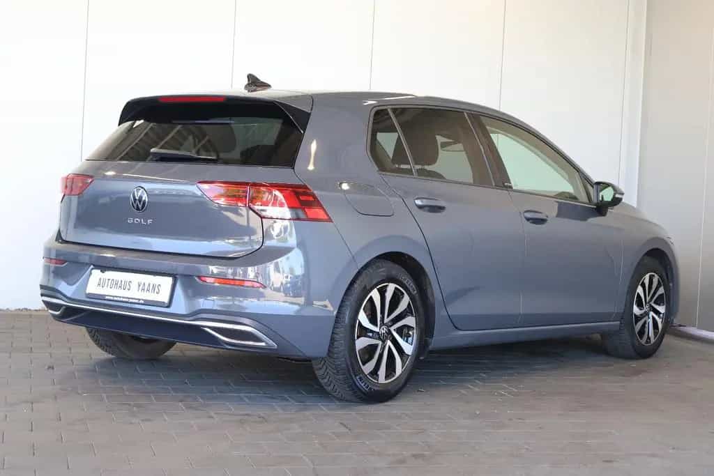 Volkswagen Golf VIII 1.5 TSI Active AID+ACC+KAM+LED+AHK 12/2022-photo-3