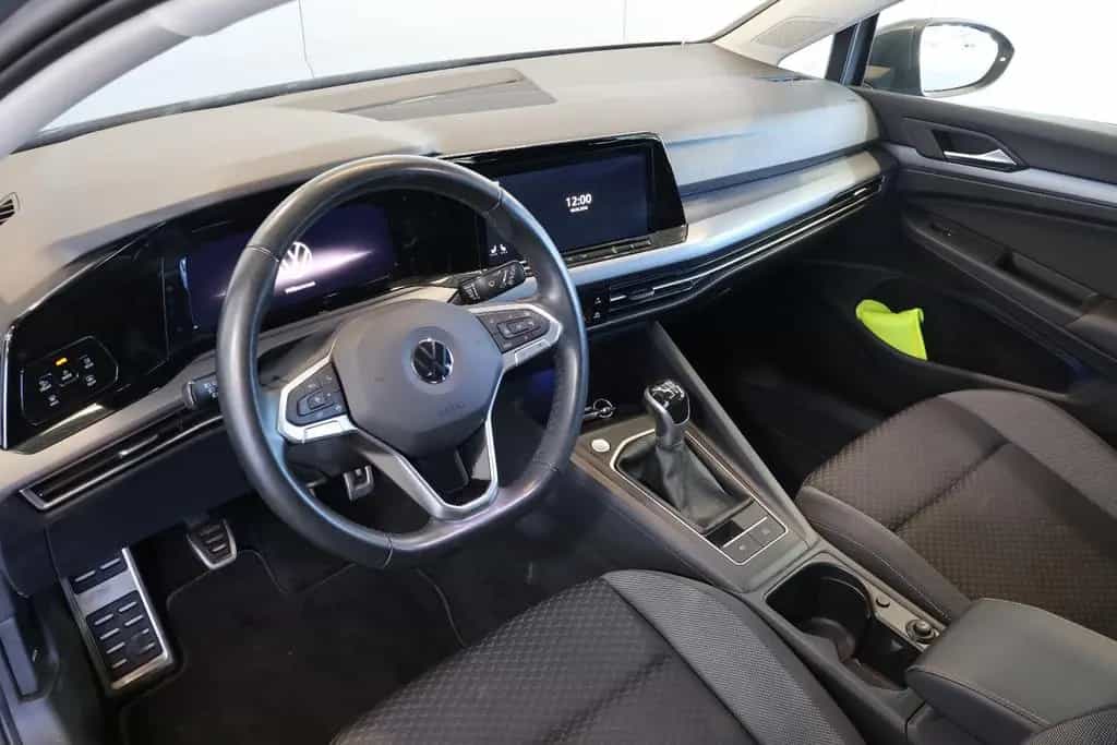 Volkswagen Golf VIII 1.5 TSI Active AID+ACC+KAM+LED+AHK 12/2022-photo-9