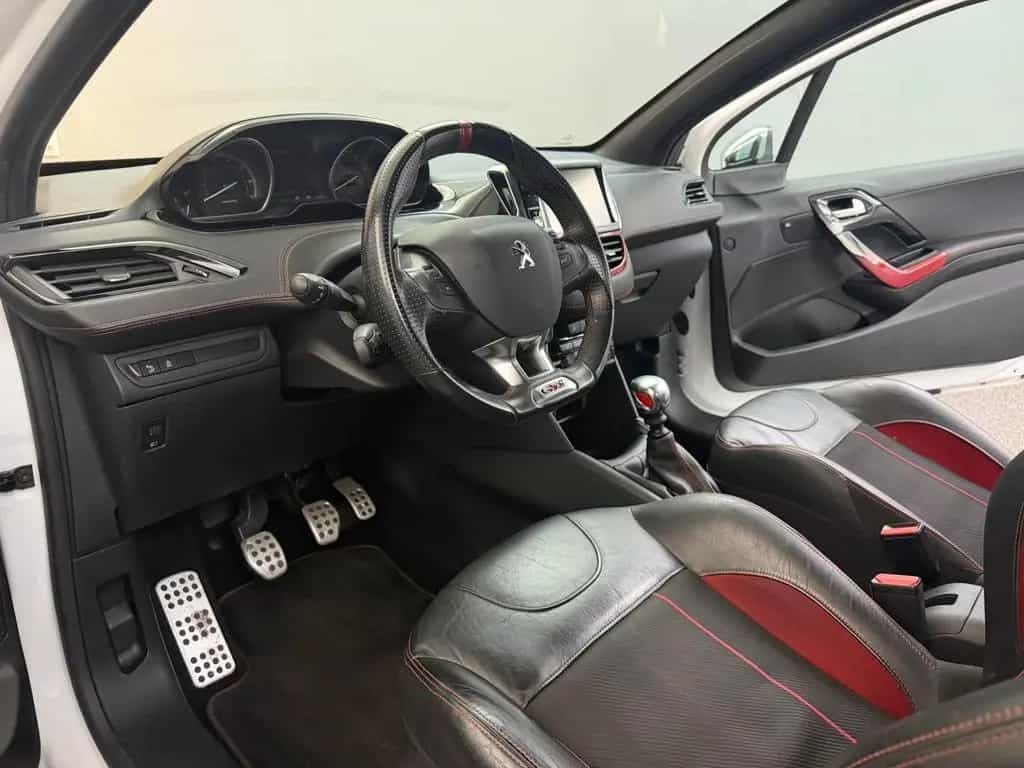 Peugeot 208 GTi JBL SOUND*BLUETOOTH*SITZHEIZNG*ALL WHITE 07/2013-photo-8