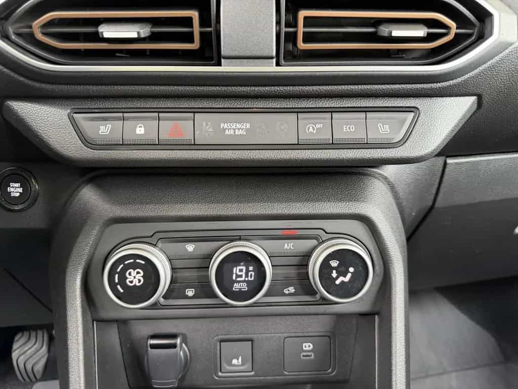 Dacia Sandero Stepway III 1.0 TCe 110 Extreme + Navi S 07/2024-photo-22
