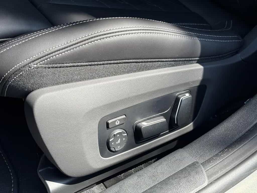 ALPINA B4 GT Gran Coupé SWITCH-TRONIC Allrad 07/2025-photo-12