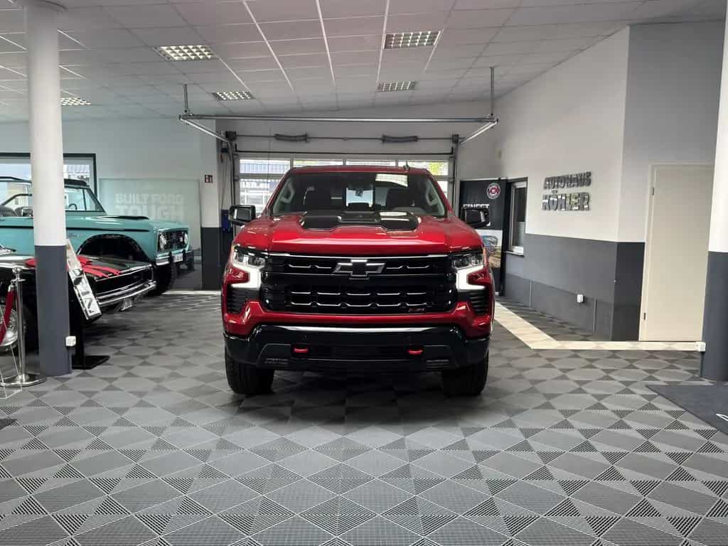 Chevrolet Silverado Trail Boss 4WD V8 2025 Z71 2LT LEDER S null-photo-1