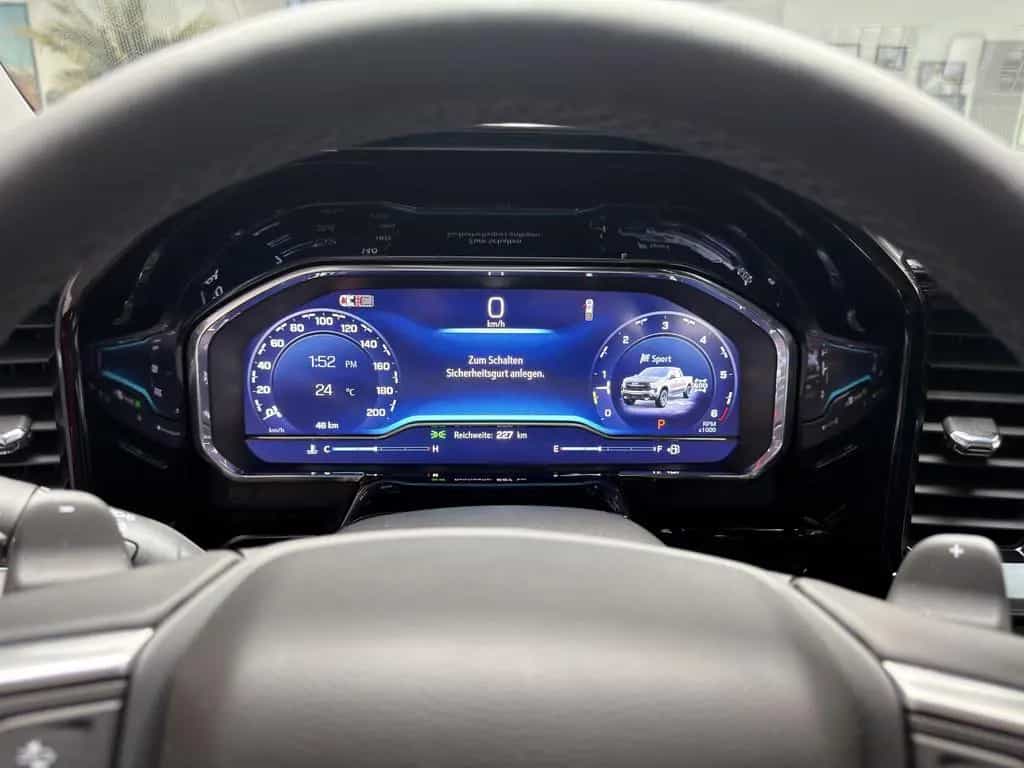 Chevrolet Silverado Trail Boss 4WD V8 2025 Z71 2LT LEDER S null-photo-25