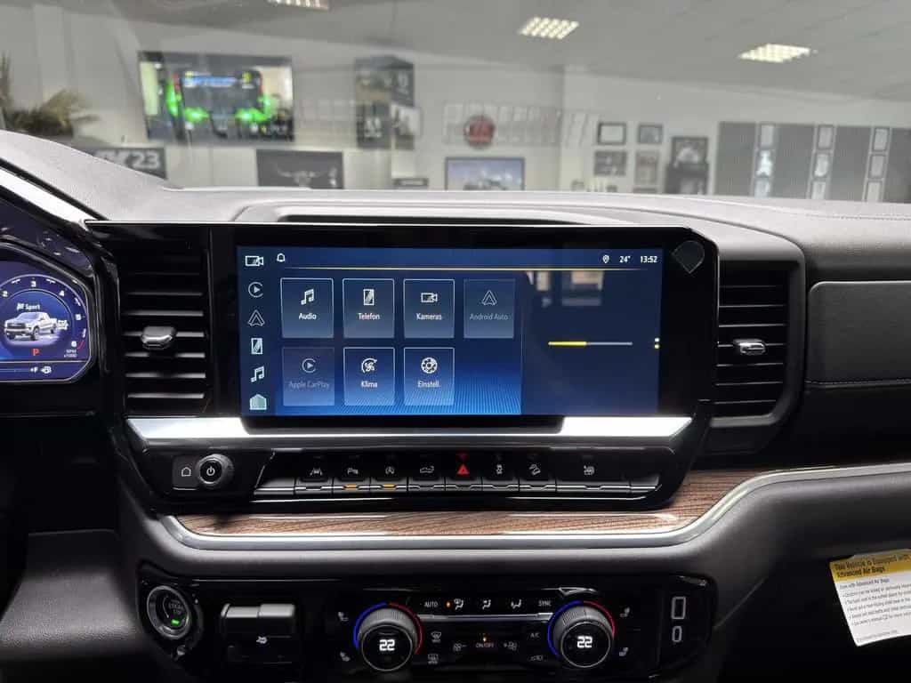 Chevrolet Silverado Trail Boss 4WD V8 2025 Z71 2LT LEDER S null-photo-26